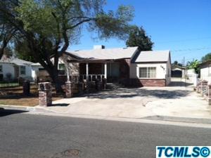 1470 E Kern Ave, Tulare, CA 93274 photo 1