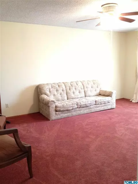 3114 E Laurel Ave, Visalia, CA 93292 photo 10