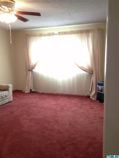 3114 E Laurel Ave, Visalia, CA 93292 photo 9