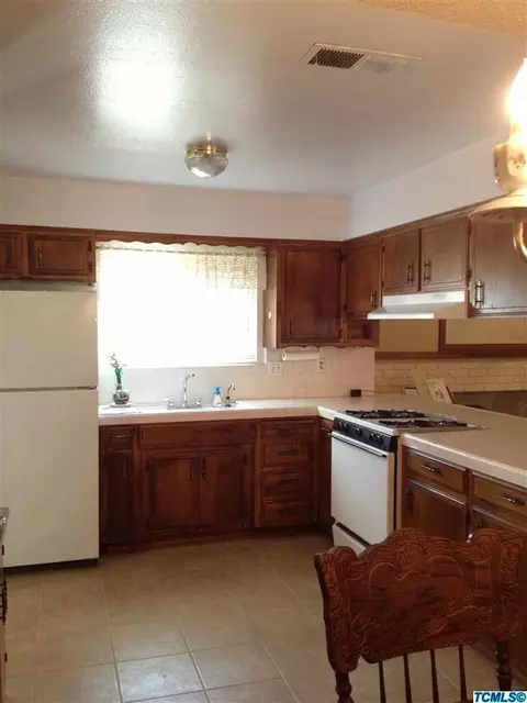 3114 E Laurel Ave, Visalia, CA 93292 photo 6