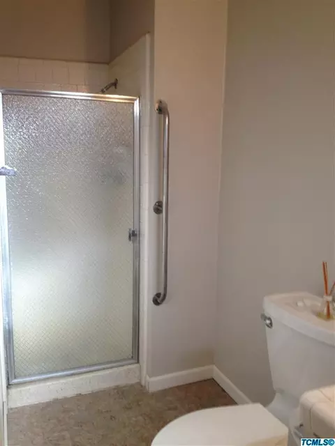 3114 E Laurel Ave, Visalia, CA 93292 photo 16