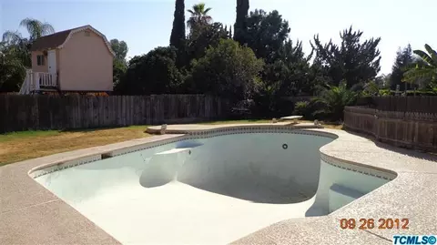 1031 E Feemster Ave, Visalia, CA 93292 photo 8
