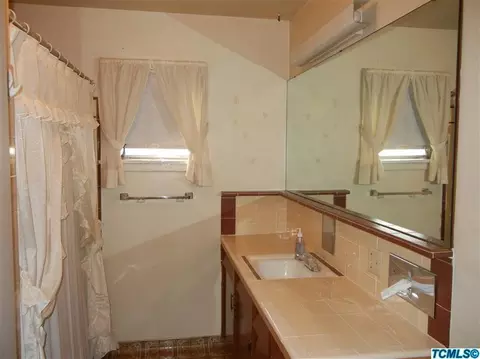 207 Portola Ave, Exeter, CA 93221 photo 10