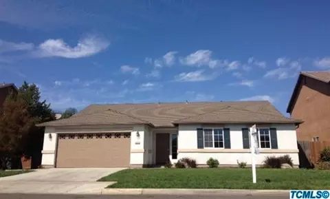 2402 E Victor Ave, Visalia, CA 93292 photo 1