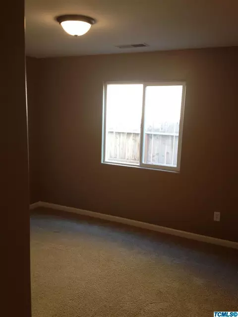 2402 E Victor Ave, Visalia, CA 93292 photo 15