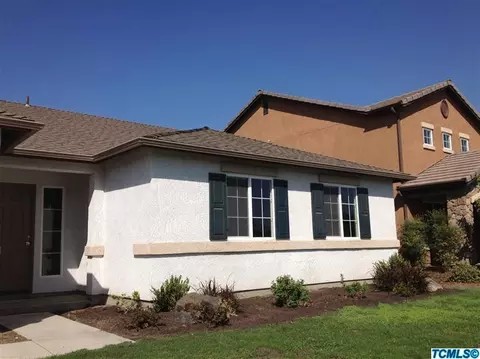 2402 E Victor Ave, Visalia, CA 93292 photo 3