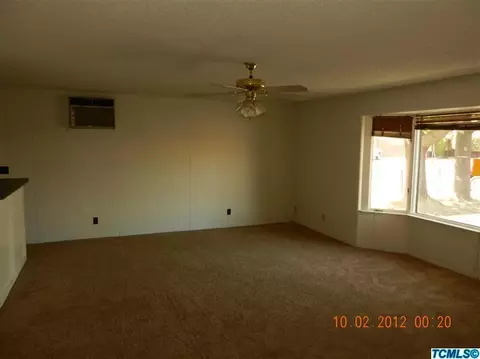 11221 Dan Dr, Armona, CA 93202 photo 2
