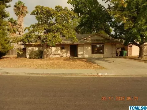 11221 Dan Dr, Armona, CA 93202 photo 1