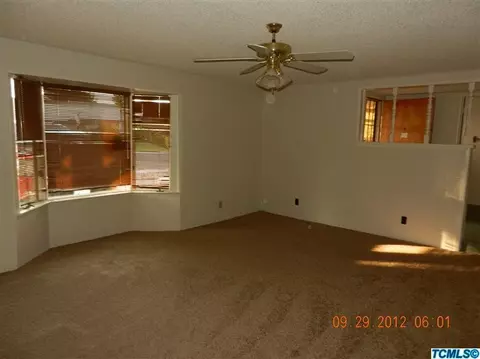 11221 Dan Dr, Armona, CA 93202 photo 9
