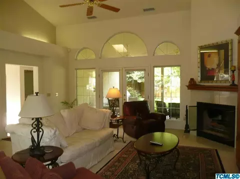 2509 E Harvard Ct, Visalia, CA 93292 photo 5