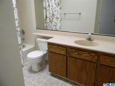 1737 E Vine Ct, Visalia, CA 93292 photo 18
