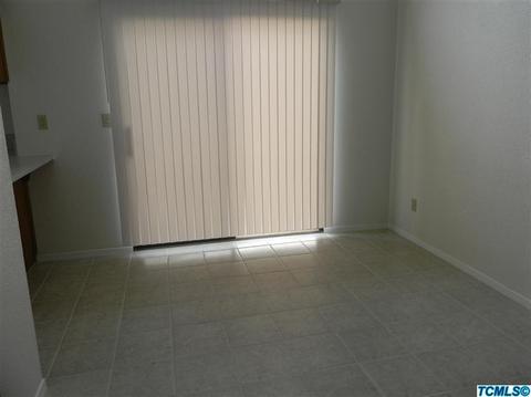 1737 E Vine Ct, Visalia, CA 93292 photo 11