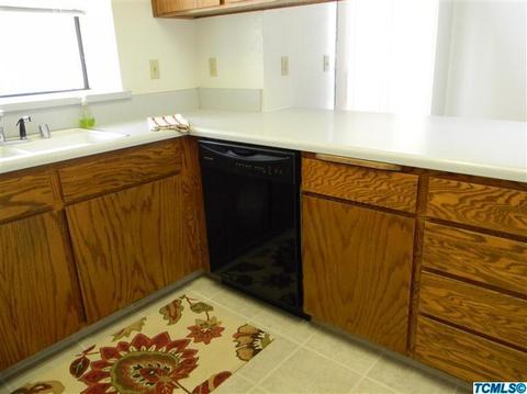 1737 E Vine Ct, Visalia, CA 93292 photo 9