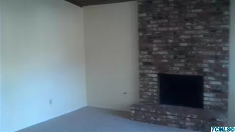 2115 S Peppertree St, Visalia, CA 93277 photo 5
