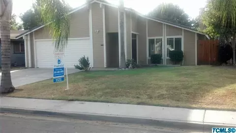 2115 S Peppertree St, Visalia, CA 93277 photo 1