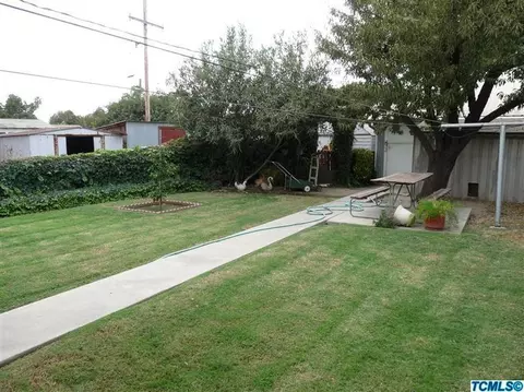 161 N E St, Tulare, CA 93274 photo 11