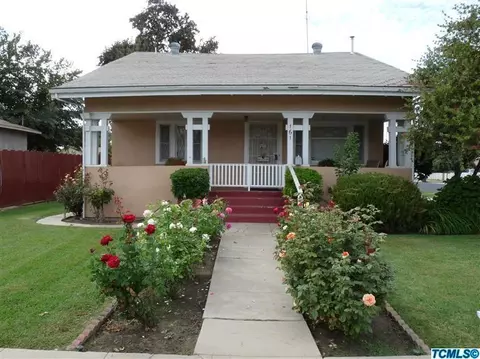 161 N E St, Tulare, CA 93274 photo 1
