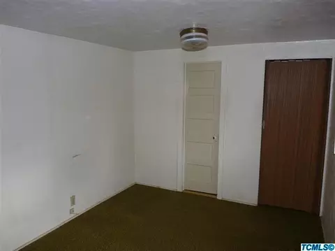161 N E St, Tulare, CA 93274 photo 6