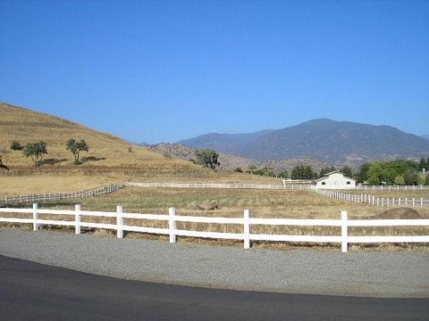 30886 Angus Loop Dr, Springville, CA 93265 photo 3