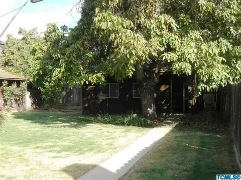 332 E Laura Ct, Visalia, CA 93277 photo 13