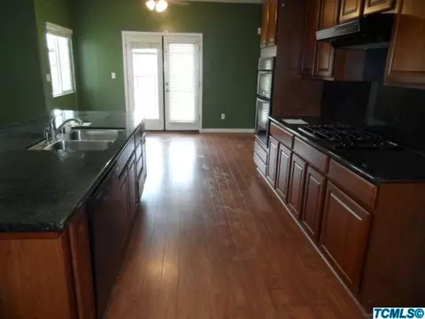 3035 S Maple St, Visalia, CA 93292 photo 6