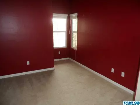 3035 S Maple St, Visalia, CA 93292 photo 7