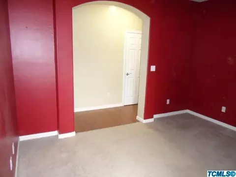 3035 S Maple St, Visalia, CA 93292 photo 8