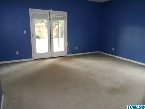 3035 S Maple St, Visalia, CA 93292 photo 14