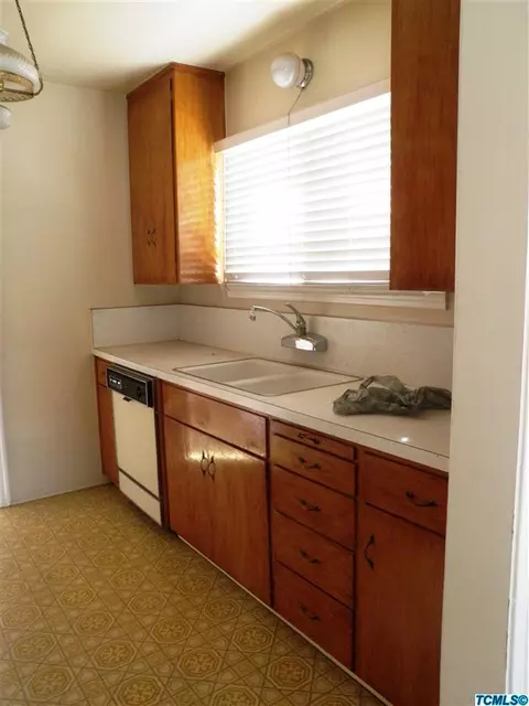 517 S Kaweah Ave, Exeter, CA 93221 photo 4