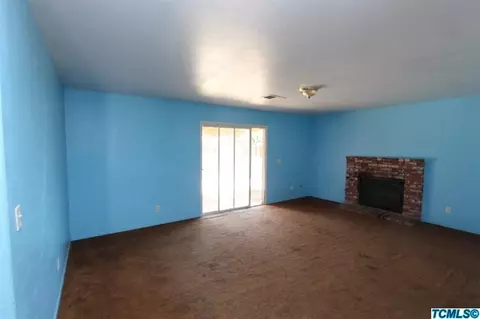 16591 2nd St, Huron, CA 93234 photo 4