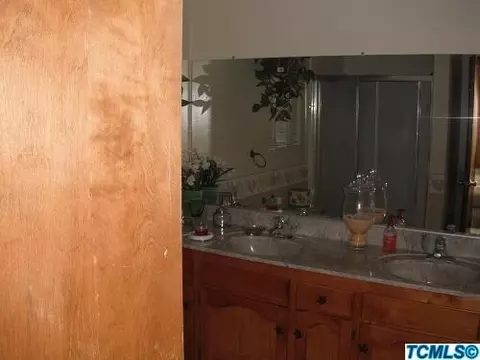808 W Willow St, Exeter, CA 93221 photo 9