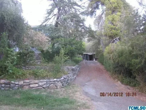 43985 Dinely Dr, Three Rivers, CA 93271 photo 2