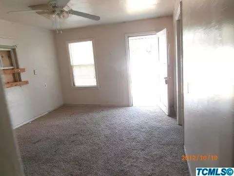 15737 Fuchsia Ave, Ivanhoe, CA 93235 photo 4