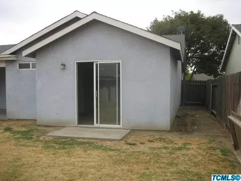 1330 Van Ct, Hanford, CA 93230 photo 6