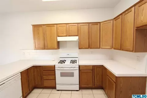 1268 Chimney Way, Lemoore, CA 93245 photo 5