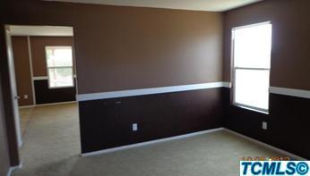 340 S Sol Ct, Visalia, CA 93292 photo 4