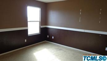 340 S Sol Ct, Visalia, CA 93292 photo 3