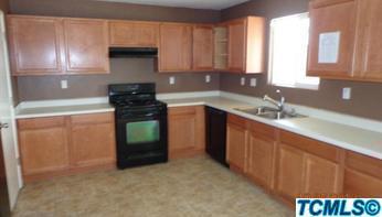 340 S Sol Ct, Visalia, CA 93292 photo 5