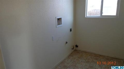 340 S Sol Ct, Visalia, CA 93292 photo 6