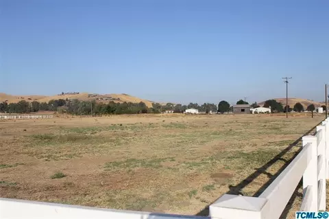 31489 Fritz Dr, Exeter, CA 93221 photo 3