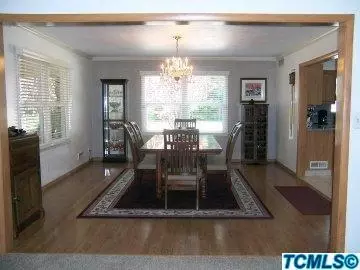3200 W Iris Ave, Visalia, CA 93277 photo 9