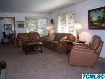 3200 W Iris Ave, Visalia, CA 93277 photo 7