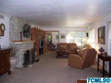 3200 W Iris Ave, Visalia, CA 93277 photo 8