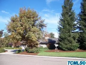 3200 W Iris Ave, Visalia, CA 93277 photo 6