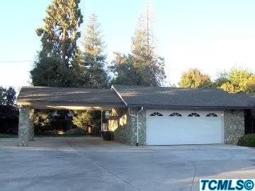 3200 W Iris Ave, Visalia, CA 93277 photo 4