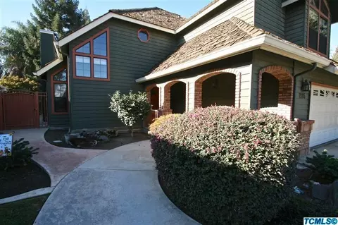 1905 Evergreen Ct, Visalia, CA 93292 photo 2