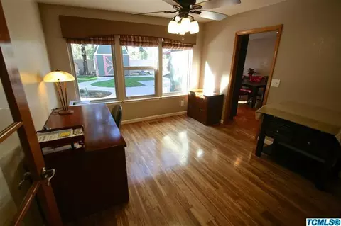 1905 Evergreen Ct, Visalia, CA 93292 photo 9