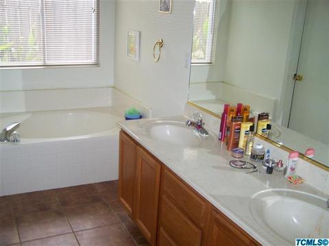 4147 E Laurel Ave, Visalia, CA 93292 photo 10