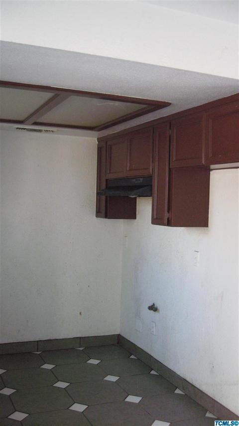 923 E Commerce Ave, Fresno, CA 93706 photo 7