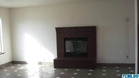 923 E Commerce Ave, Fresno, CA 93706 photo 3